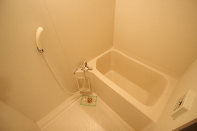 リバーサイド西口