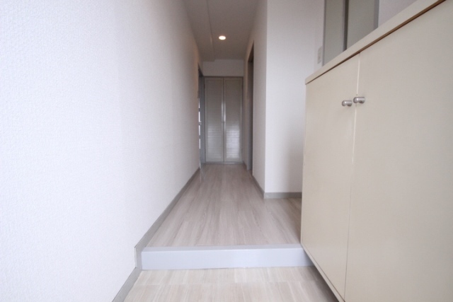 リバーサイド西口