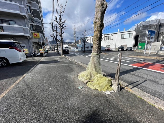 リバーサイド西口