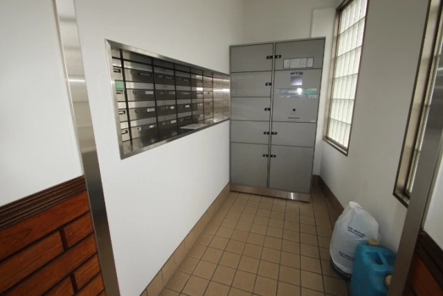 集合ポスト、宅配BOX