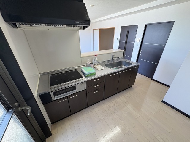 レジデンス大町西館