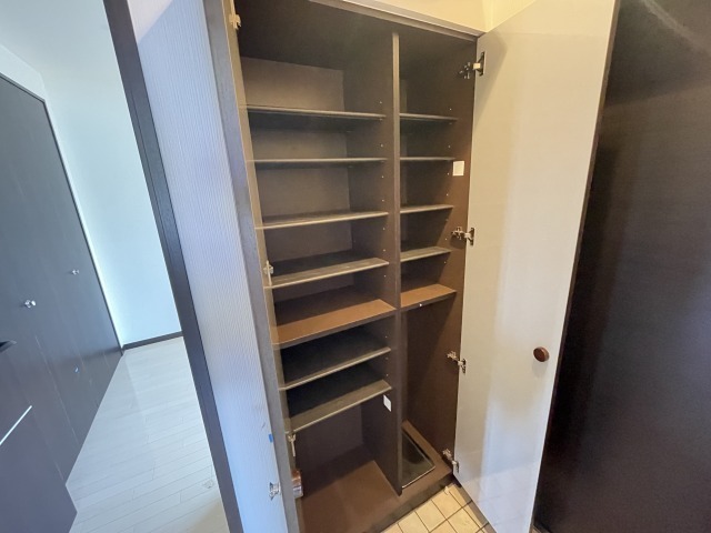 レジデンス大町西館