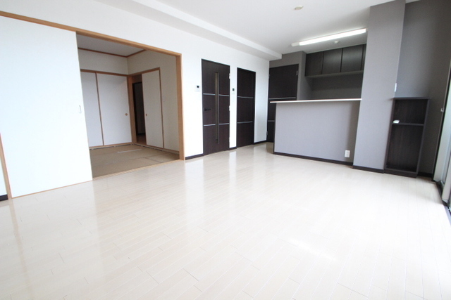 レジデンス大町西館