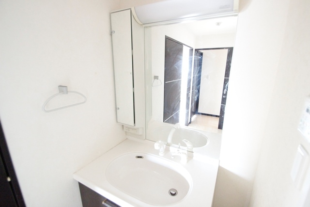 レジデンス大町西館