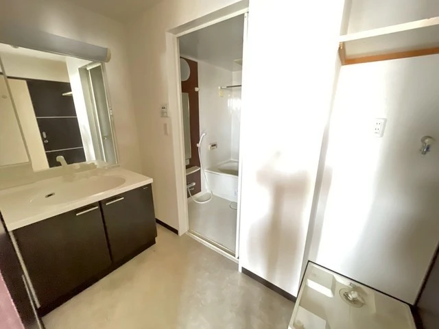 レジデンス大町西館