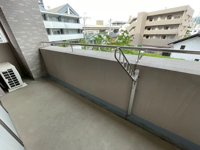 レジデンス大町西館