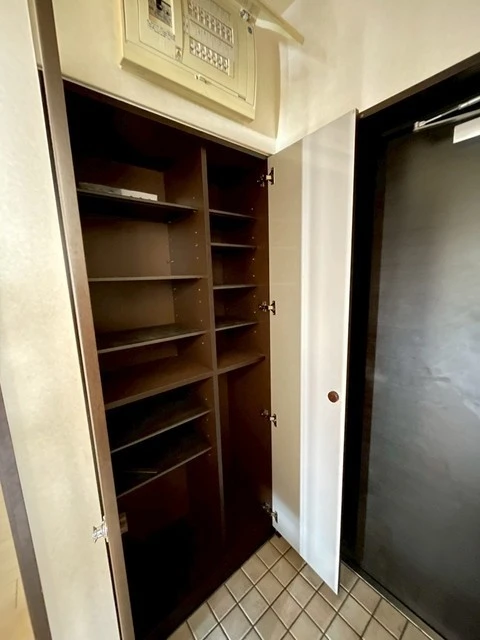 レジデンス大町西館