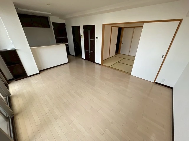 レジデンス大町西館