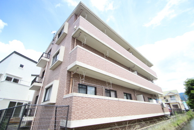 ワールドハイツ