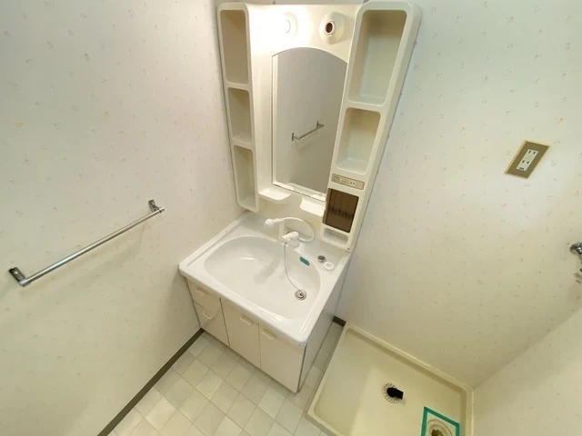 吉岡マンション