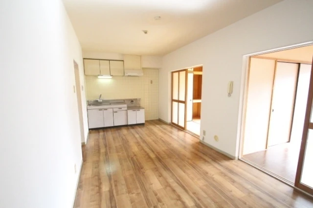 吉岡マンション