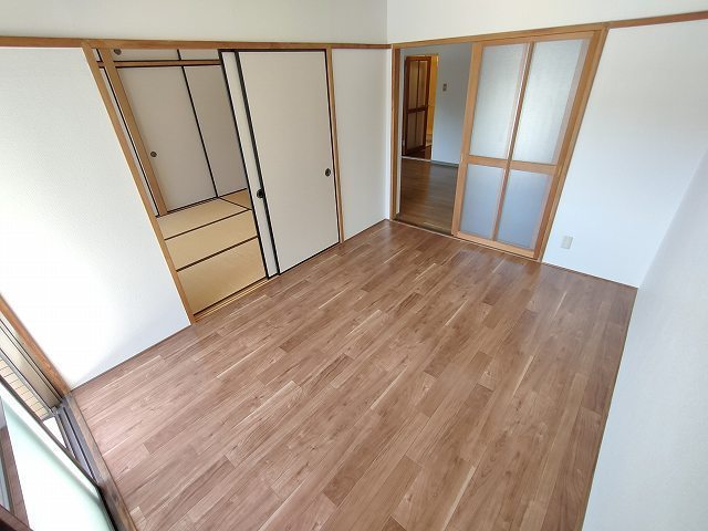 吉岡マンション