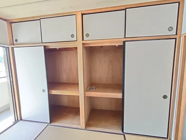 吉岡マンション