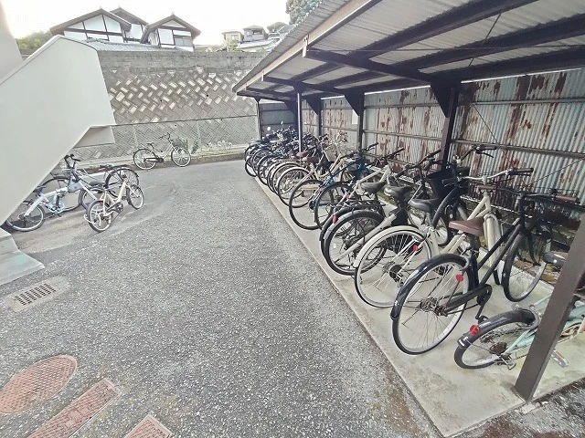 吉岡マンション