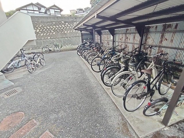 吉岡マンション