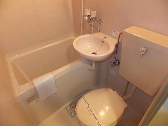 メゾンジュネス