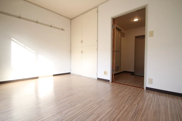 メゾンジュネス