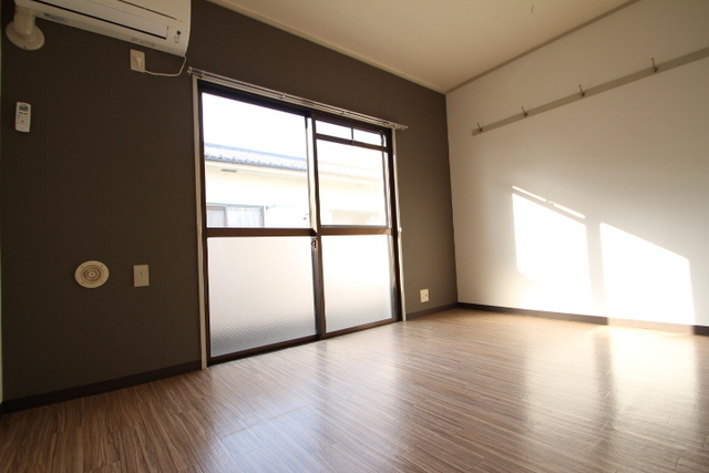 メゾンジュネス