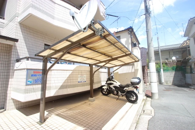 メゾンジュネス