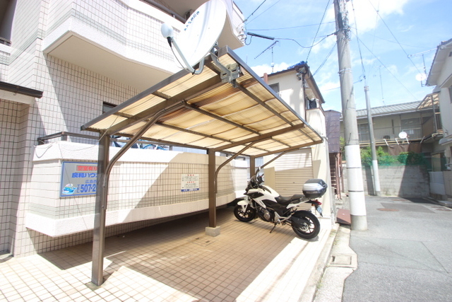 メゾンジュネス