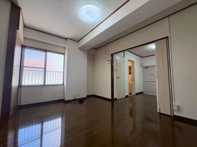 土手ビル(猫屋町)