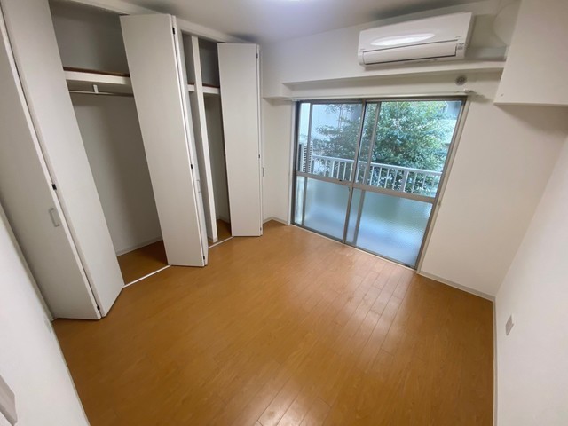 土手ビル(猫屋町)