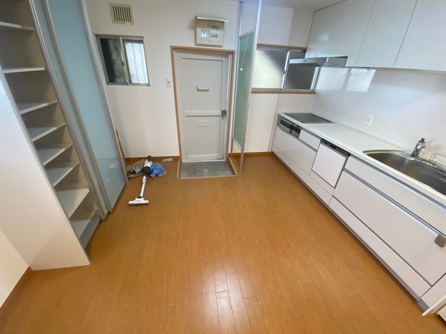 土手ビル(猫屋町)