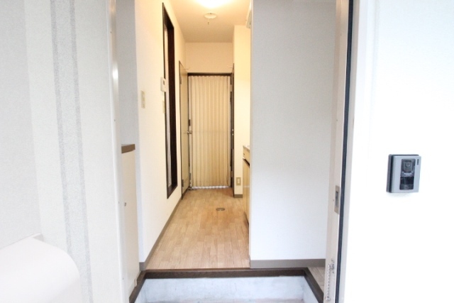 ファミール牛田