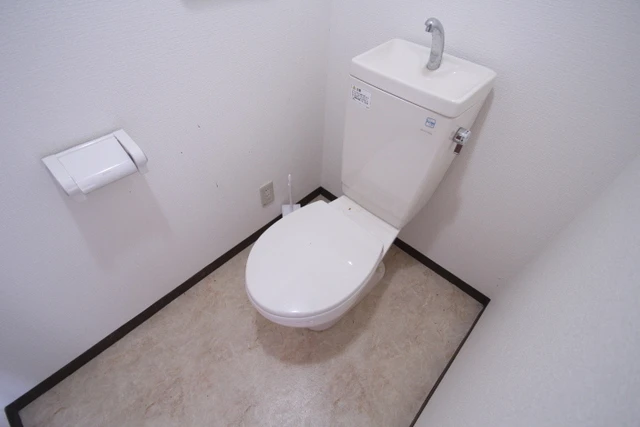 ファミール牛田