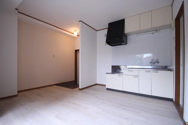 ファミール牛田