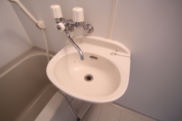 ファミール牛田