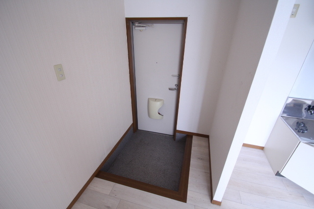 ファミール牛田