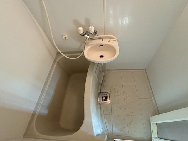 ファミール牛田