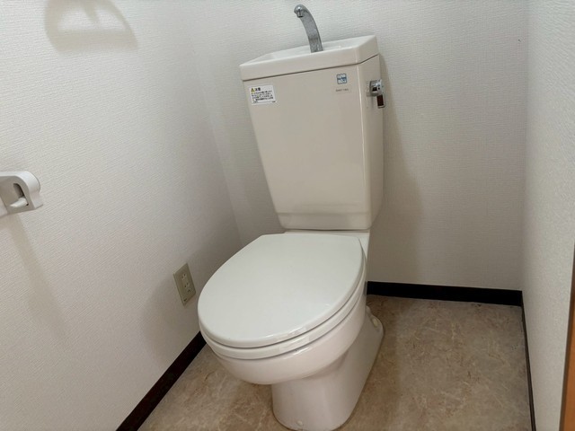 ファミール牛田