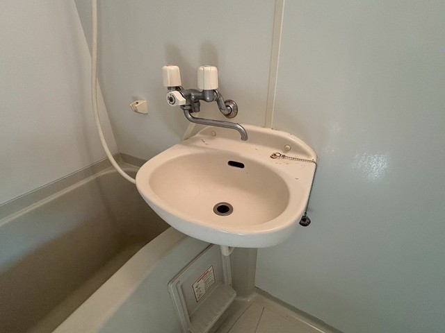 ファミール牛田