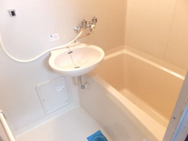 ファミール牛田