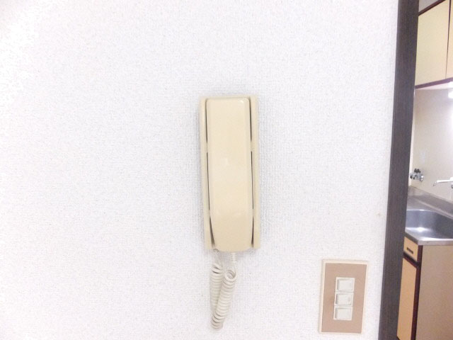 ファミール牛田