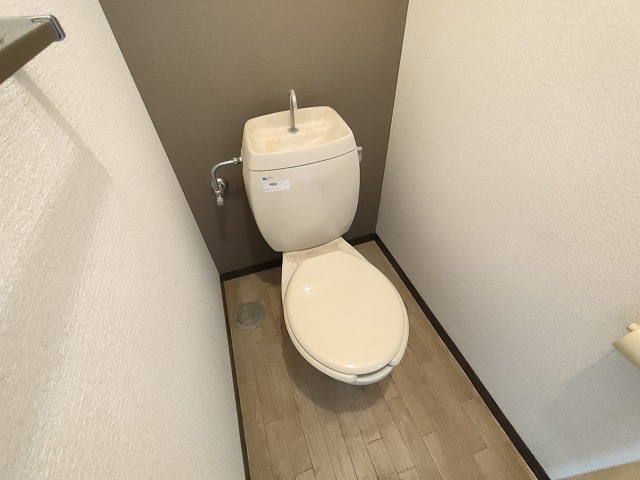 ファミール牛田