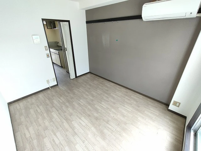 ファミール牛田