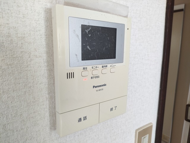 ファミール牛田