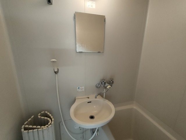 ファミール牛田