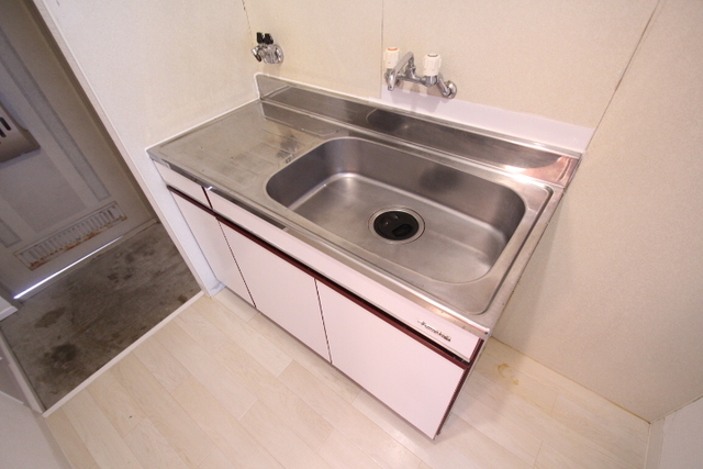 ファミール牛田