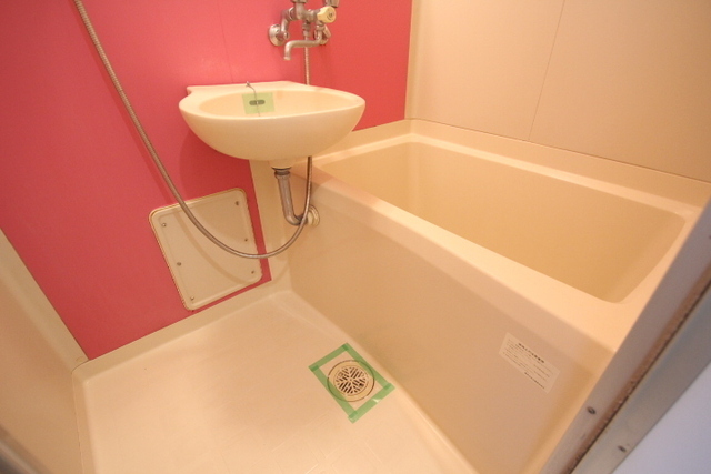 ファミール牛田