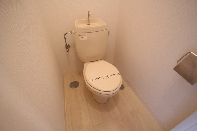 ファミール牛田