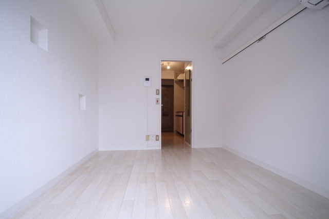 ファミール牛田