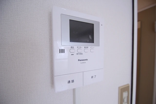 ファミール牛田