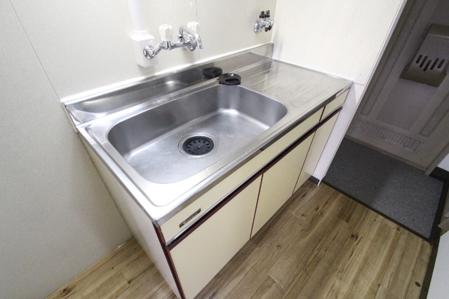 ファミール牛田