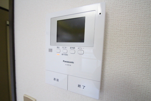 ファミール牛田