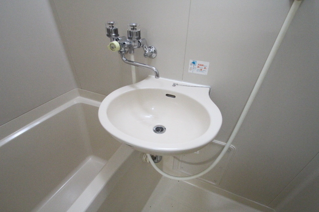 ファミール牛田