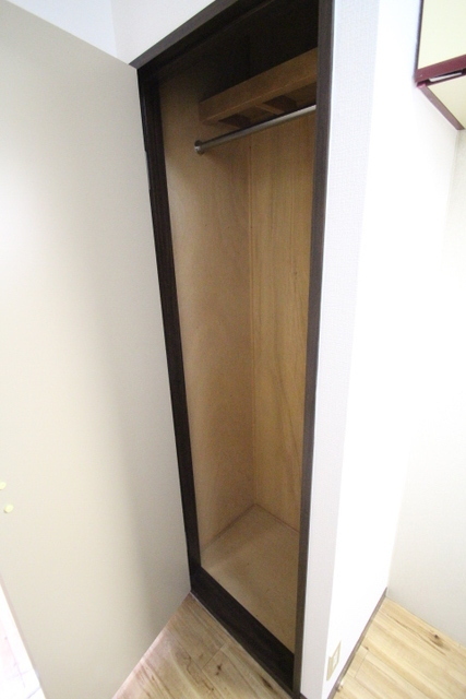 ファミール牛田